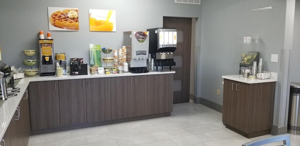 Quality Inn Pelham I-65 Exit 246 Dış mekan fotoğraf