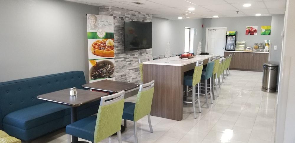 Quality Inn Pelham I-65 Exit 246 Dış mekan fotoğraf