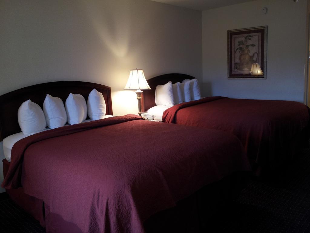 Quality Inn Pelham I-65 Exit 246 Dış mekan fotoğraf