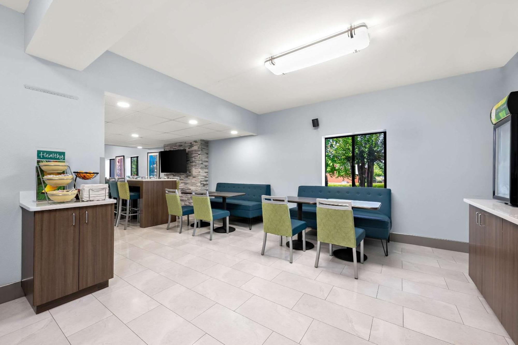 Quality Inn Pelham I-65 Exit 246 Dış mekan fotoğraf